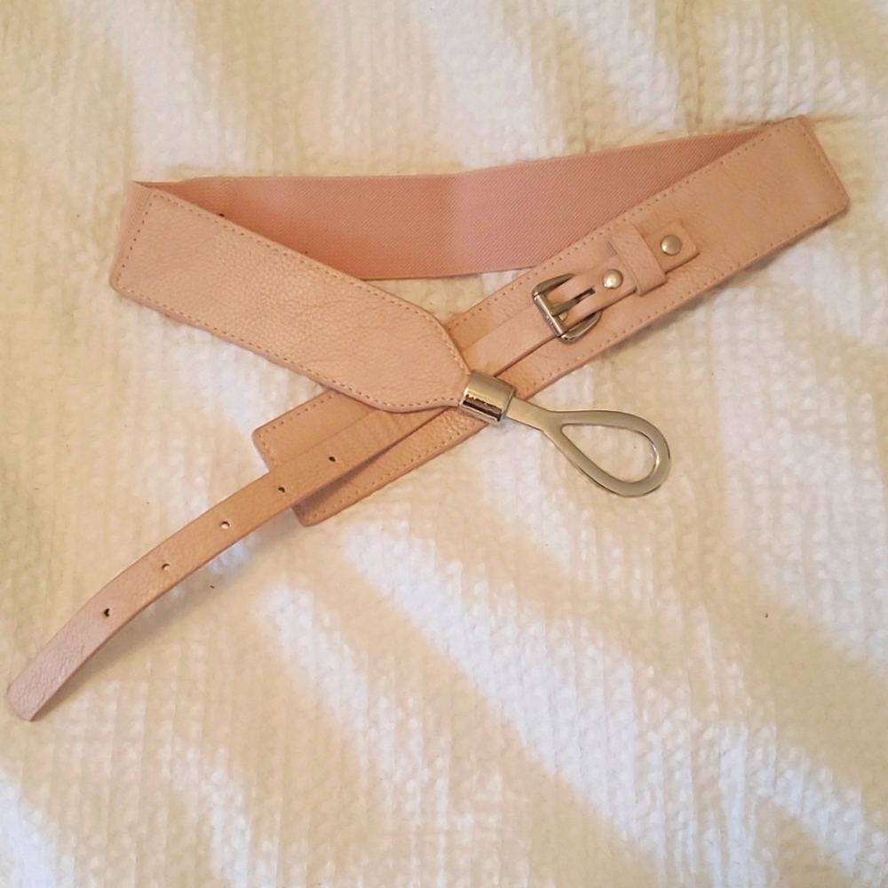 Blush accent belt